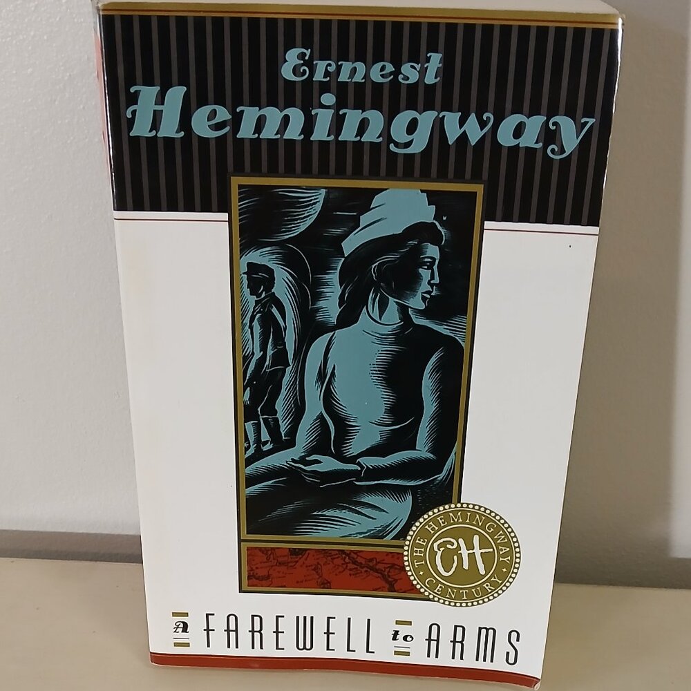 Ernest Hemingway - A Farewell to Arms - paperback